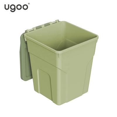 China Made by hot selling eco-friendly pp pet food storage container dry storage container pet food with middle wheels for sale