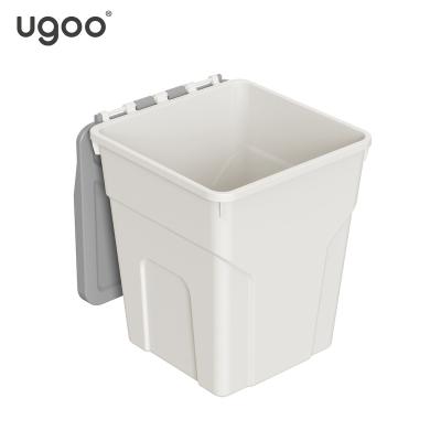 China Made by hot selling eco-friendly pp pet food storage container dry storage container pet food with middle wheels for sale