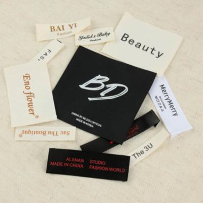 China Luxury Customized Fashion Logo Clothing Thread Woven Back Neck Label Washable for sale