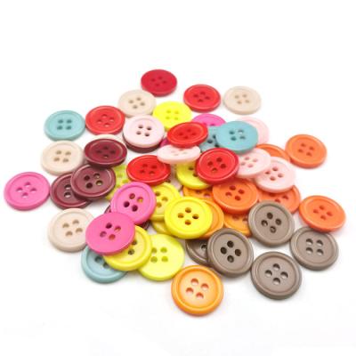 China Sustainable T Shirt Buttons In Different Colors 4 Holes Plastic Resin Button For Mens Shirt for sale