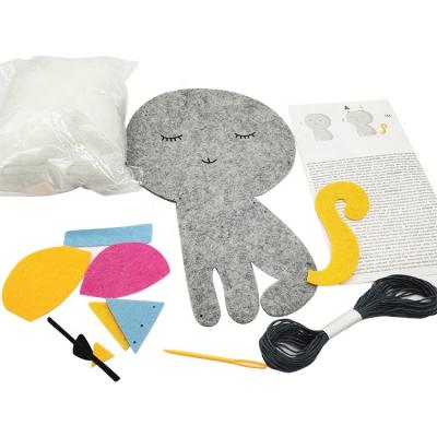 China Diy Felt Cartoon Toy Cat Sewing for Kids Arts and Crafts Accessory Bundles for sale