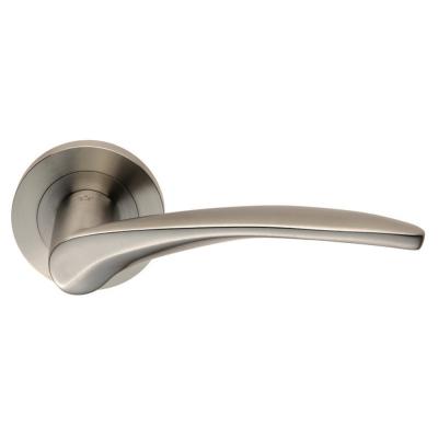 China Stainless Steel Door Hardware Lever Door Handles Satin Finished Surface Treatment for sale