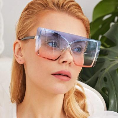 China Fashion Sunglasses 2020 Retro Vintage Women Sun Glasses Eyewear Shades Sun Glasses Female Luxury Oversized Tricolor Frame Big For Lady for sale