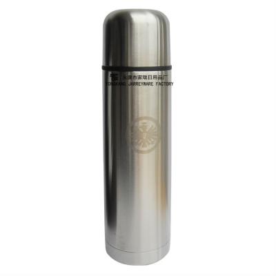 China Food Grade Customized Sustainable LOGO 750ML Double Wall Stainless Steel Vacuum Flask With Lid for sale