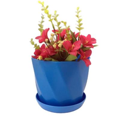 China Eco-friendly Morden Flowerpot Round Medium Planter Plastic Gardening Flower Pots With Tray for sale