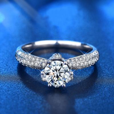 China New product high quality classic popular crown moissanite ring ladies ring gift for sale