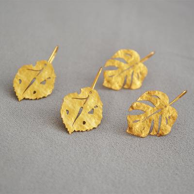 China Environmental friendly wholesale designer inspired earrings women vintage jwellary frosted grainy copper gold plated leaf earrings for sale