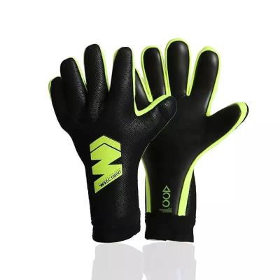 China finger & Professional Thumb Protection Soccer Goalkeeper Gloves / High Quality German Latex Goalkeeper Gloves for sale